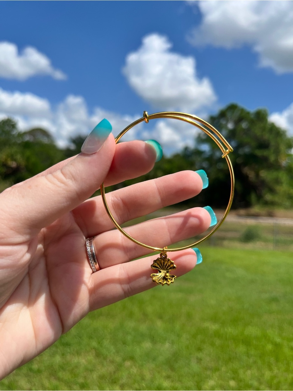 Handmade Gold Clam with Pearl Charm Bangle Bracelet - Women Jewelry